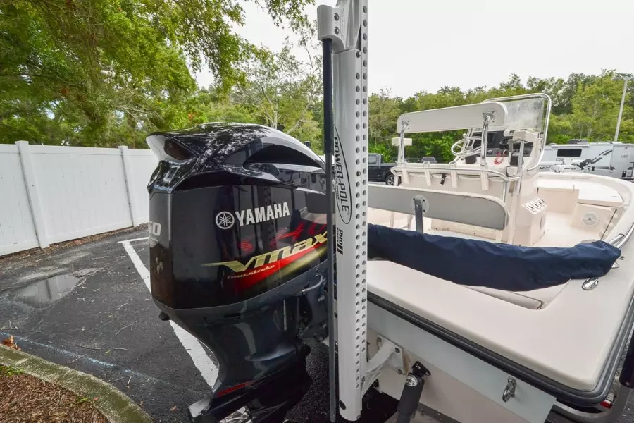 2004 Pathfinder 2200 V