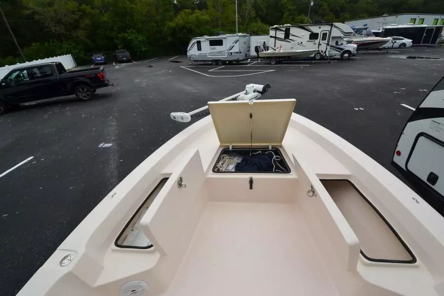 2004 Pathfinder 2200 V