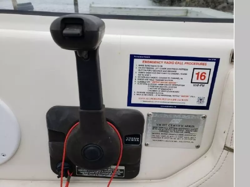 2001 Monterey 262 Cruiser