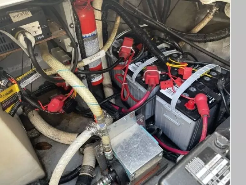 2001 Monterey 262 Cruiser