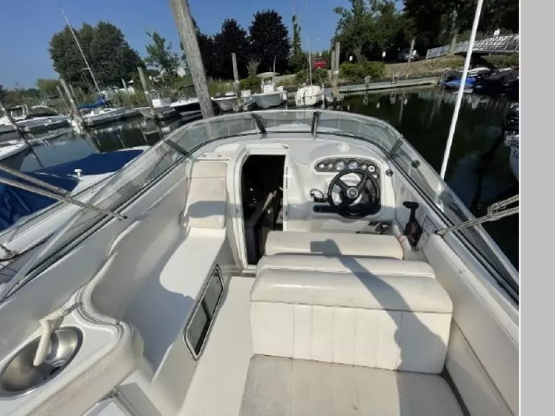 2001 Monterey 262 Cruiser