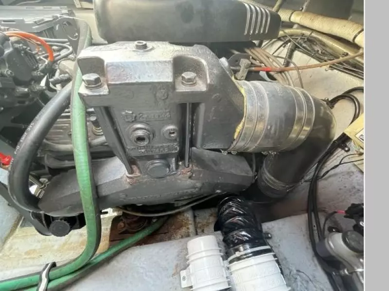 2001 Monterey 262 Cruiser