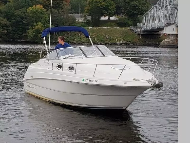 2001 Monterey 262 Cruiser