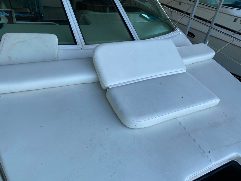 1999 Sea Ray 400 Sedan Bridge