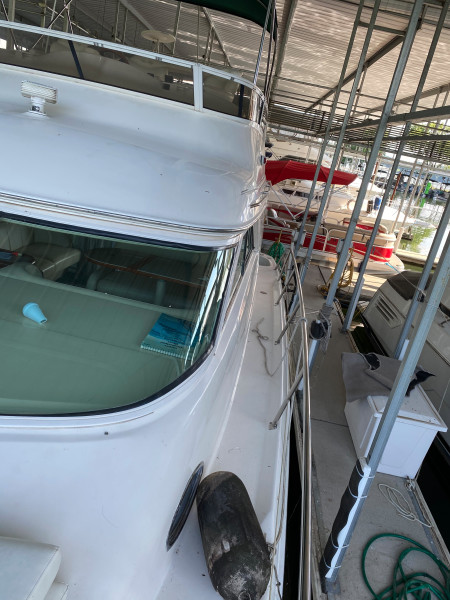 1999 Sea Ray 400 Sedan Bridge