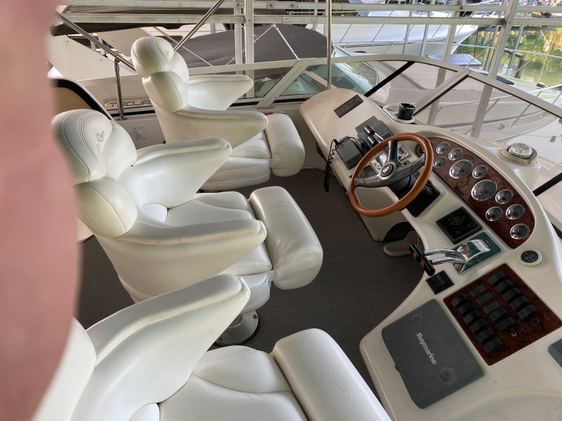 1999 Sea Ray 400 Sedan Bridge