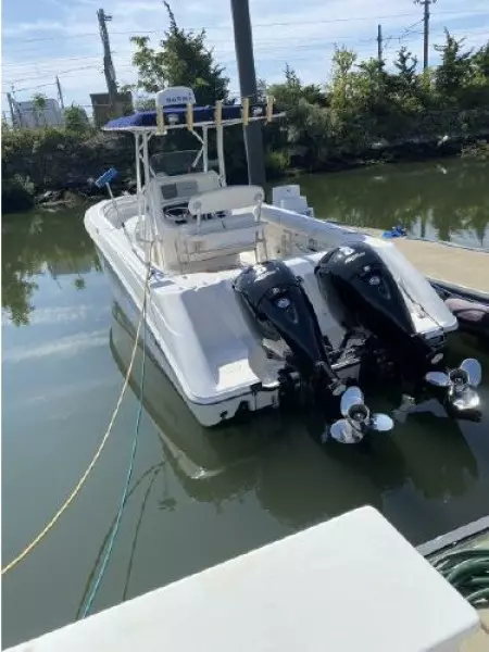 2002 Boston Whaler Outrage CC