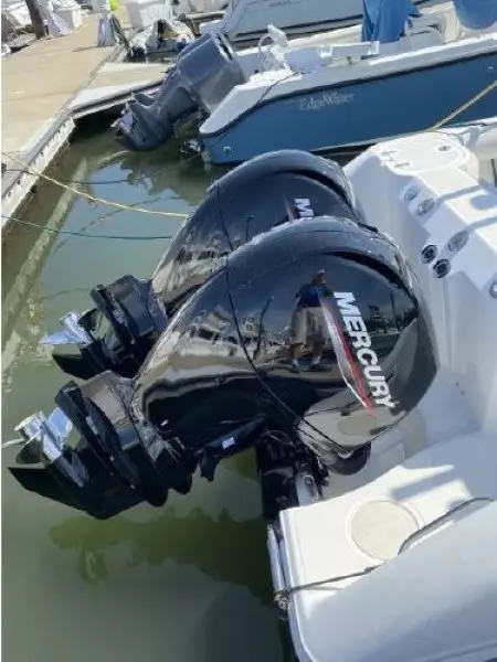 2002 Boston Whaler Outrage CC