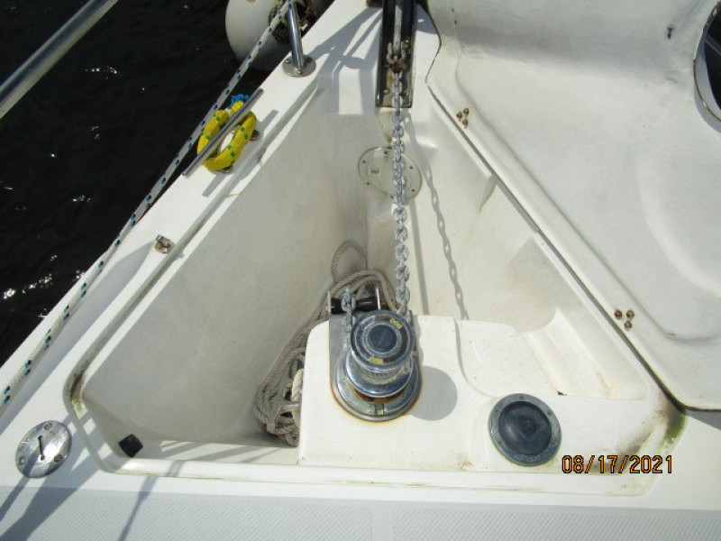 34' Catalina anchor windlass uncovered