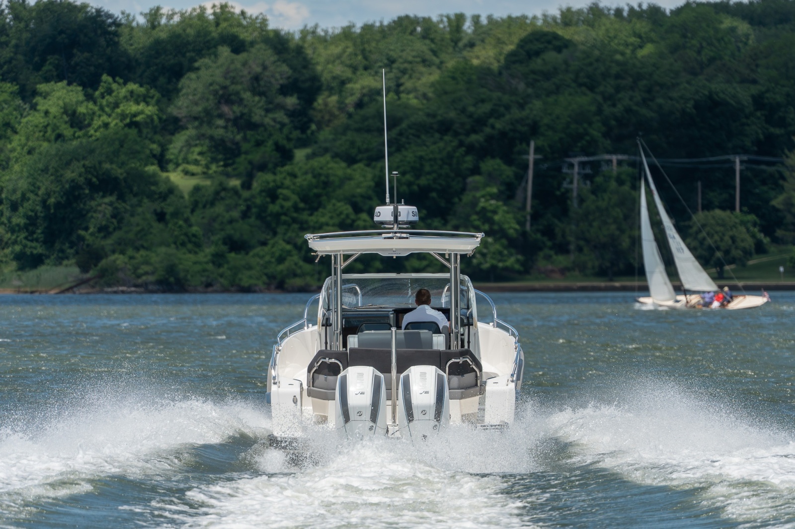30' 2023 Nimbus T9