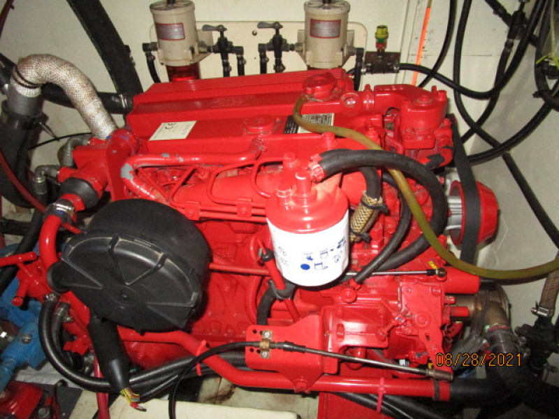44' Kelly Peterson auxiliary