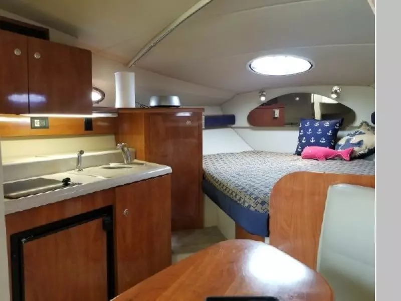 2006 Cruisers Yachts 280 CXi Express