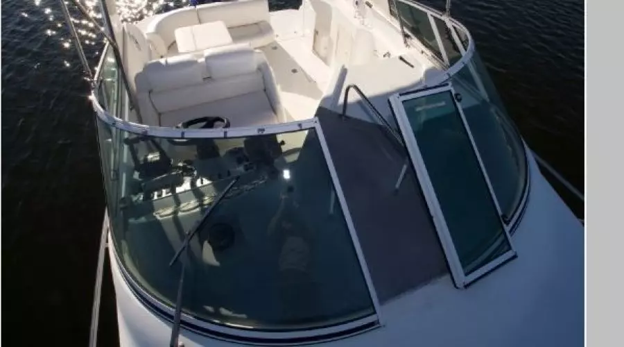 2006 Cruisers Yachts 280 CXi Express