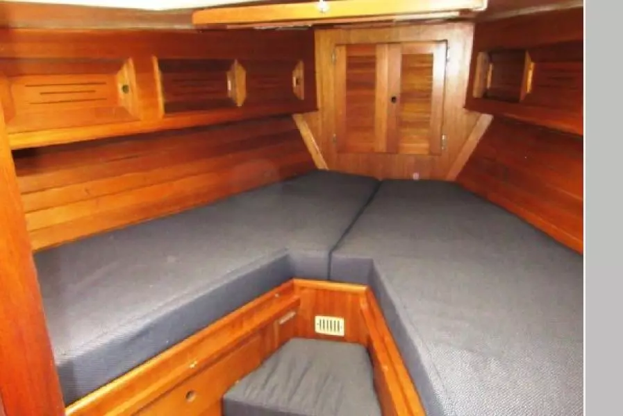 1980 Bristol 35.5 CB