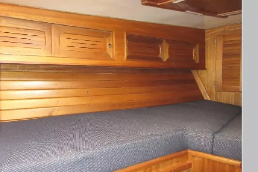 1980 Bristol 35.5 CB