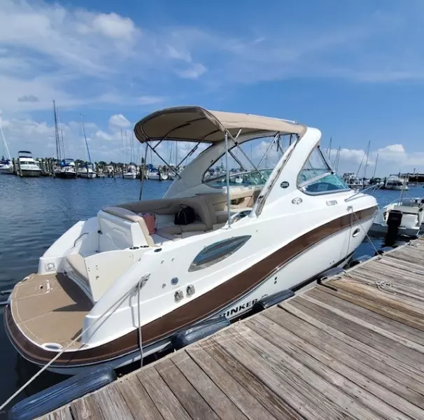 2013 Rinker 290 Express Cruiser