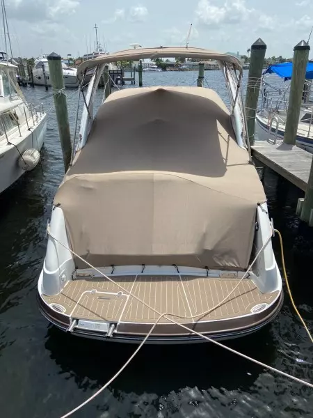2013 Rinker 290 Express Cruiser
