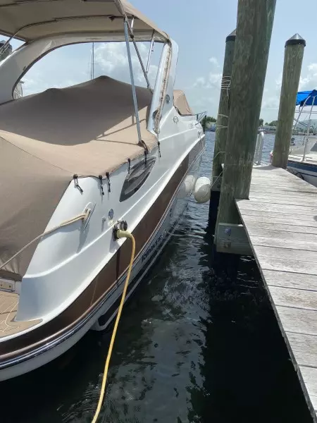 2013 Rinker 290 Express Cruiser