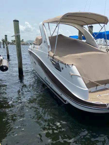 2013 Rinker 290 Express Cruiser