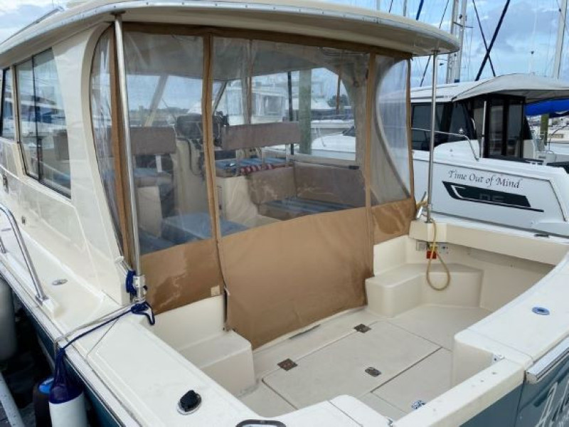 2006 Mainship