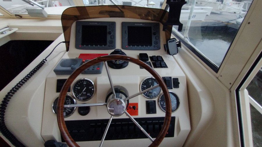 2006 Mainship