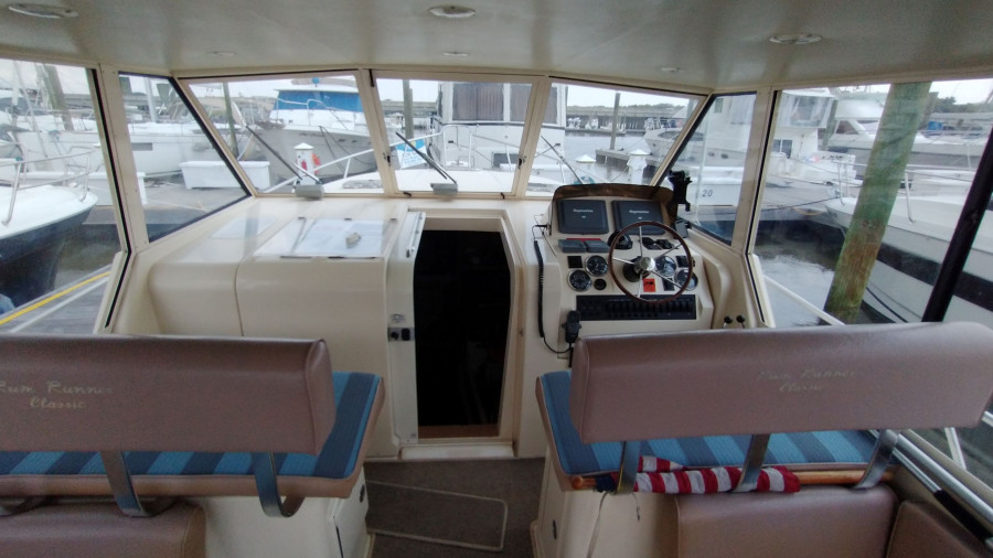 2006 Mainship