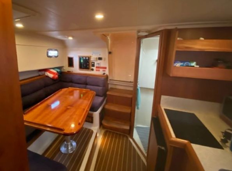 2006 Mainship