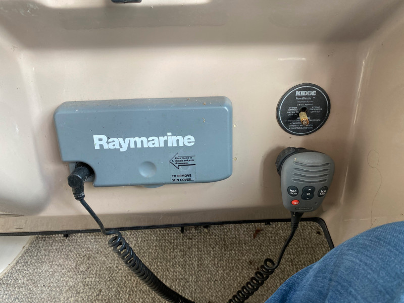 1999 Chaparral Signature 300