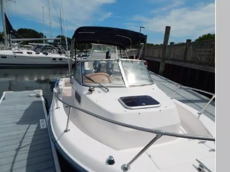 1997 Grady-White 208 Adventure