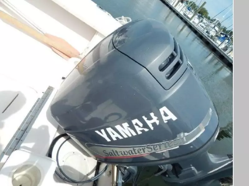 1997 Grady-White 208 Adventure