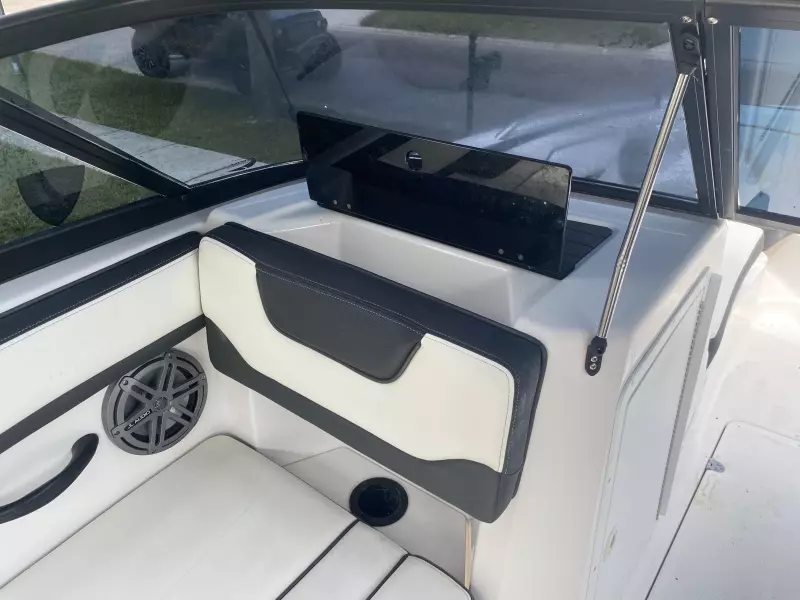 2017 Yamaha Boats SX 210