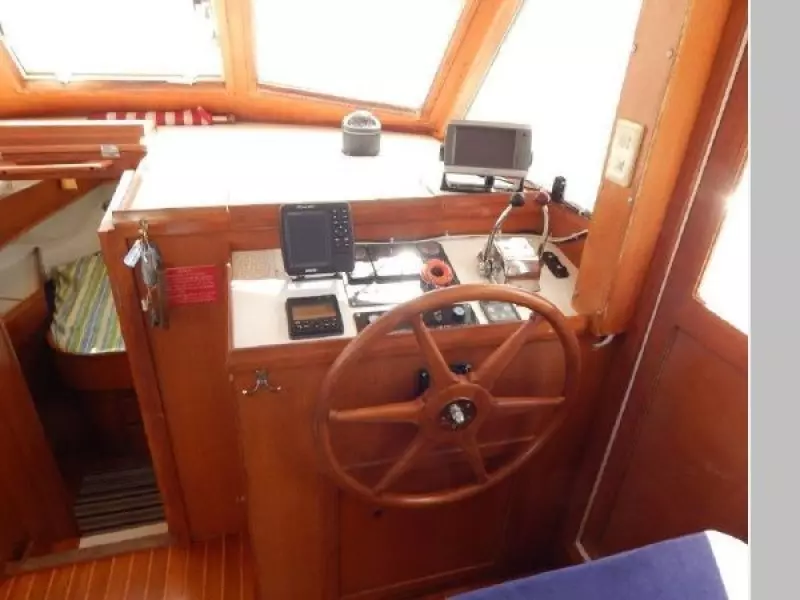 2000 Island Gypsy Eurosedan 32