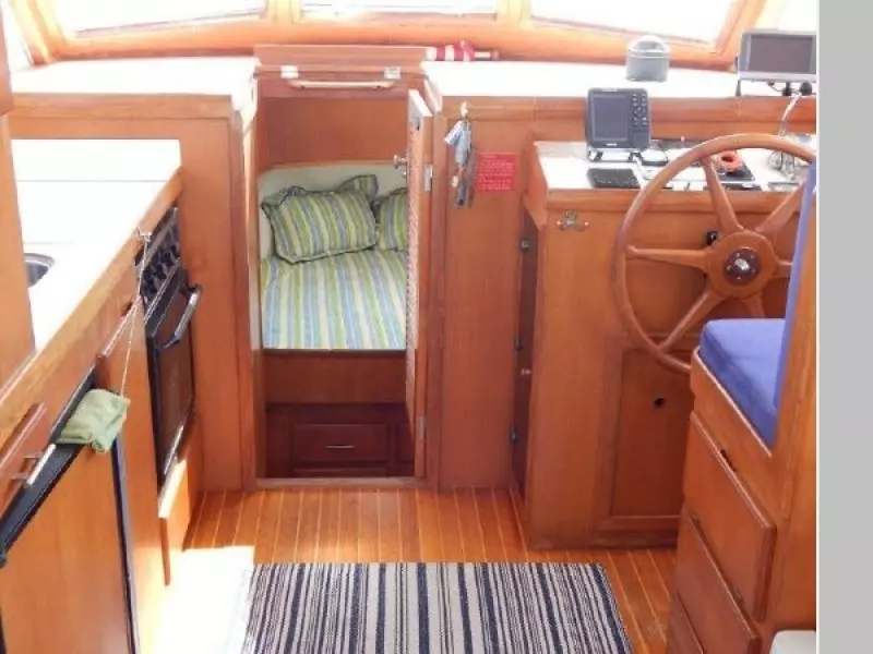 2000 Island Gypsy Eurosedan 32