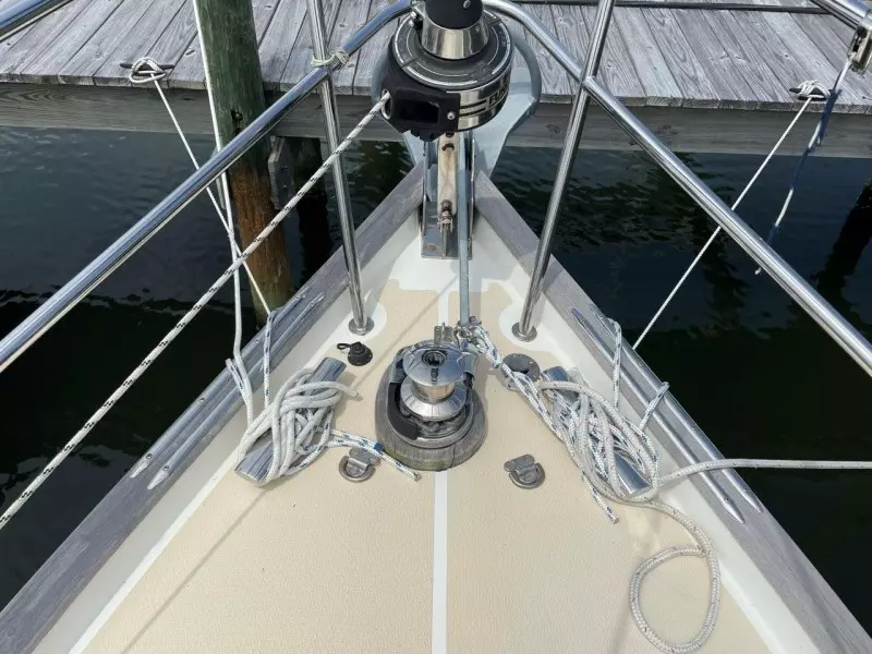 Anchor windlass