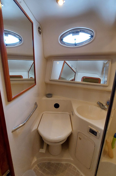 2001 Sea Ray 400 Sedan Bridge