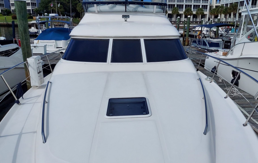 2001 Sea Ray 400 Sedan Bridge