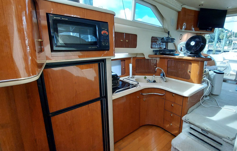 2001 Sea Ray 400 Sedan Bridge