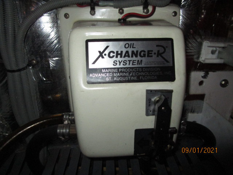 43' Mainship oil change system