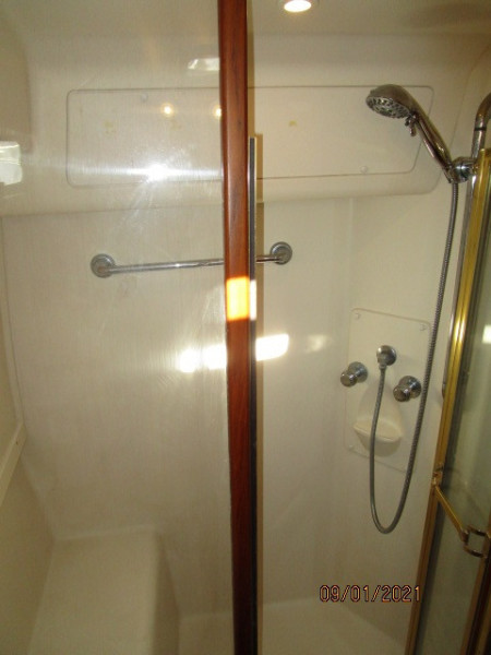 43' Mainship guest shower