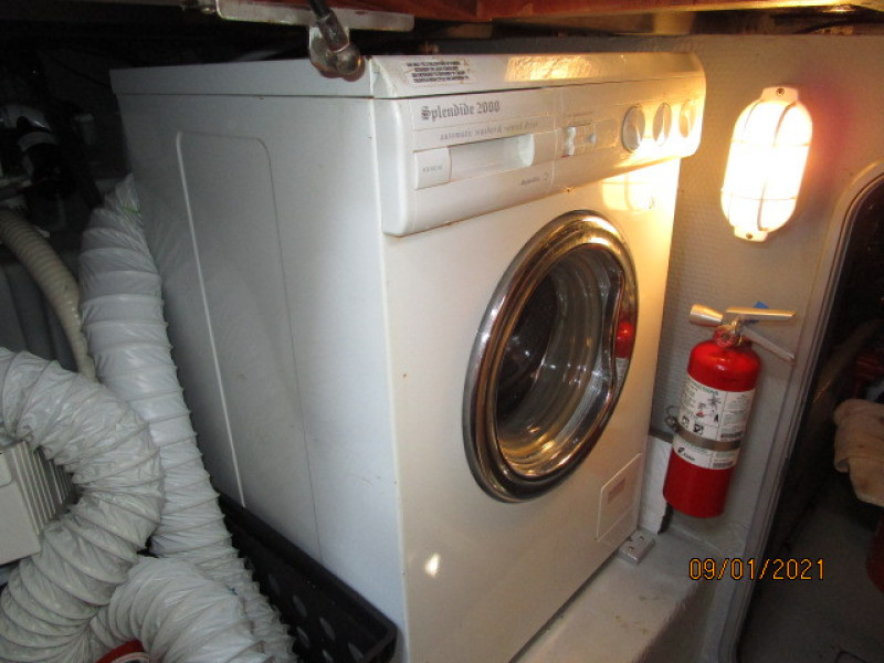 43' Mainship washer-dryer