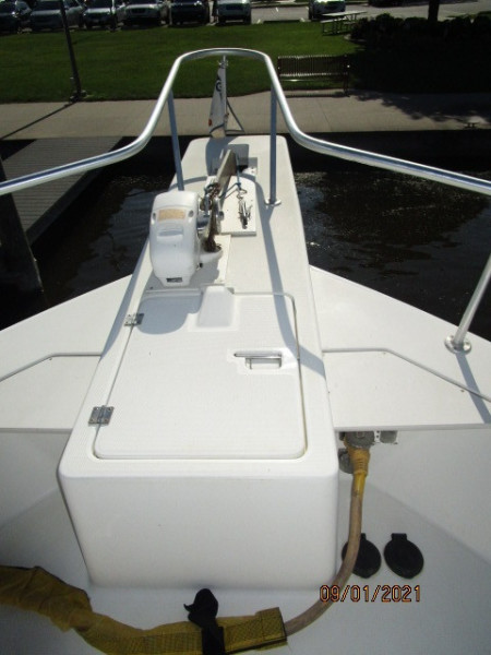 43' Mainship anchor windlass