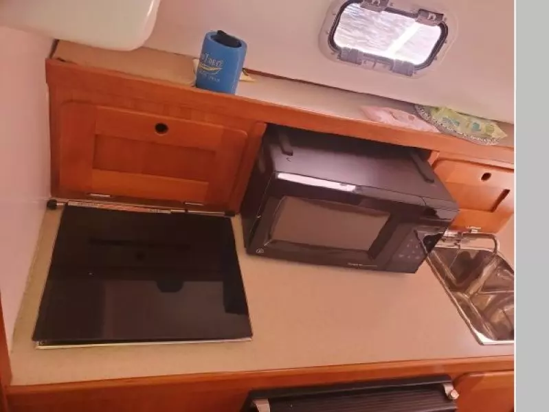 2005 Hunt Yachts Surf Hunter