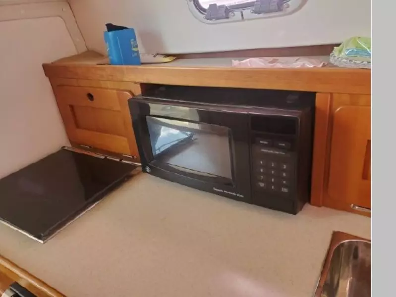 2005 Hunt Yachts Surf Hunter