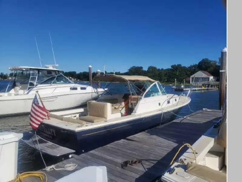 2005 Hunt Yachts Surf Hunter