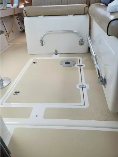 2005 Hunt Yachts Surf Hunter