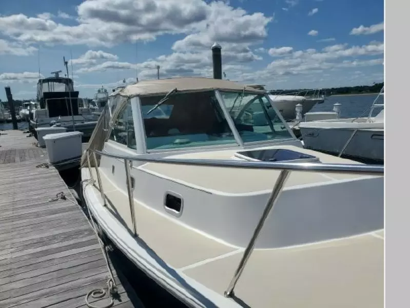 2005 Hunt Yachts Surf Hunter