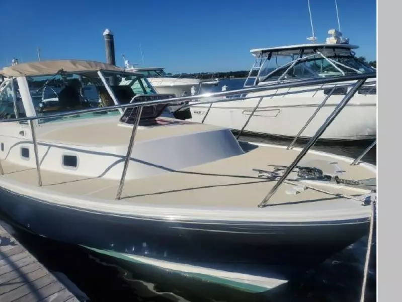 2005 Hunt Yachts Surf Hunter