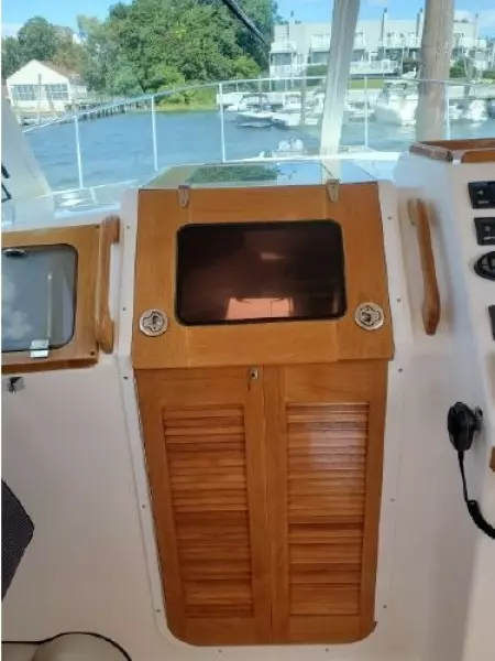 2005 Hunt Yachts Surf Hunter