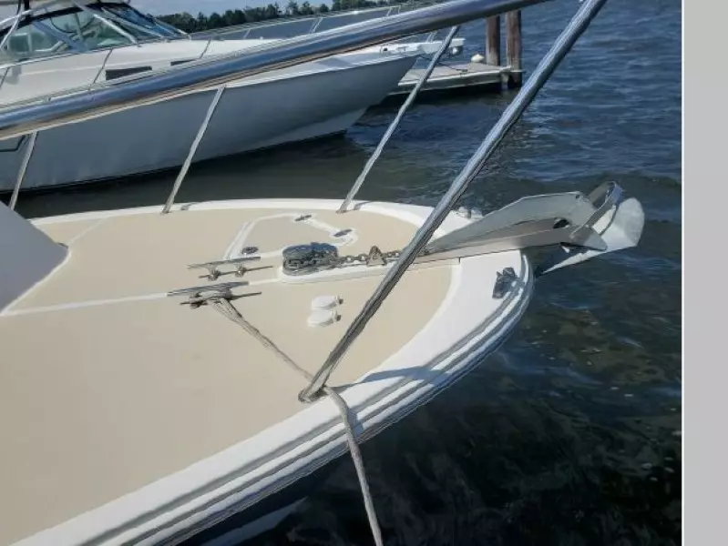 2005 Hunt Yachts Surf Hunter