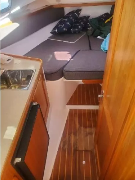 2005 Hunt Yachts Surf Hunter